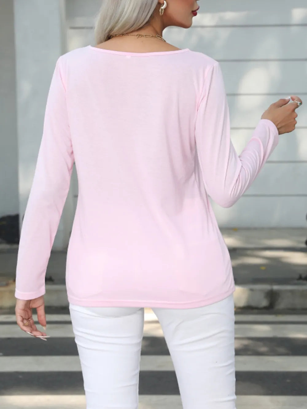 Round neck spring and autumn casual long sleeved T-shirt women's clothing